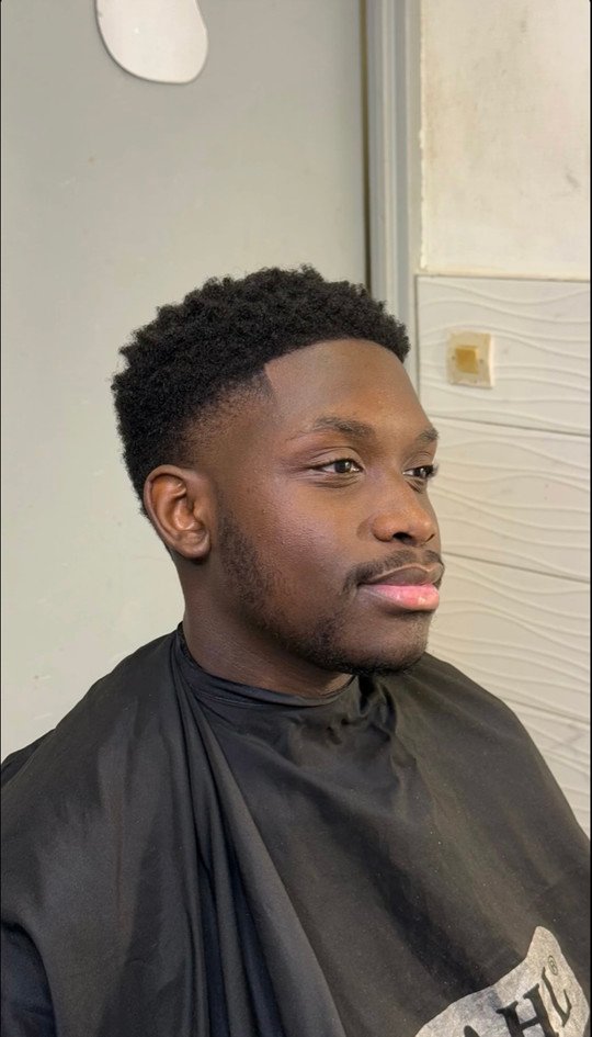 Le volume d’une coupe sur cheveux texturés